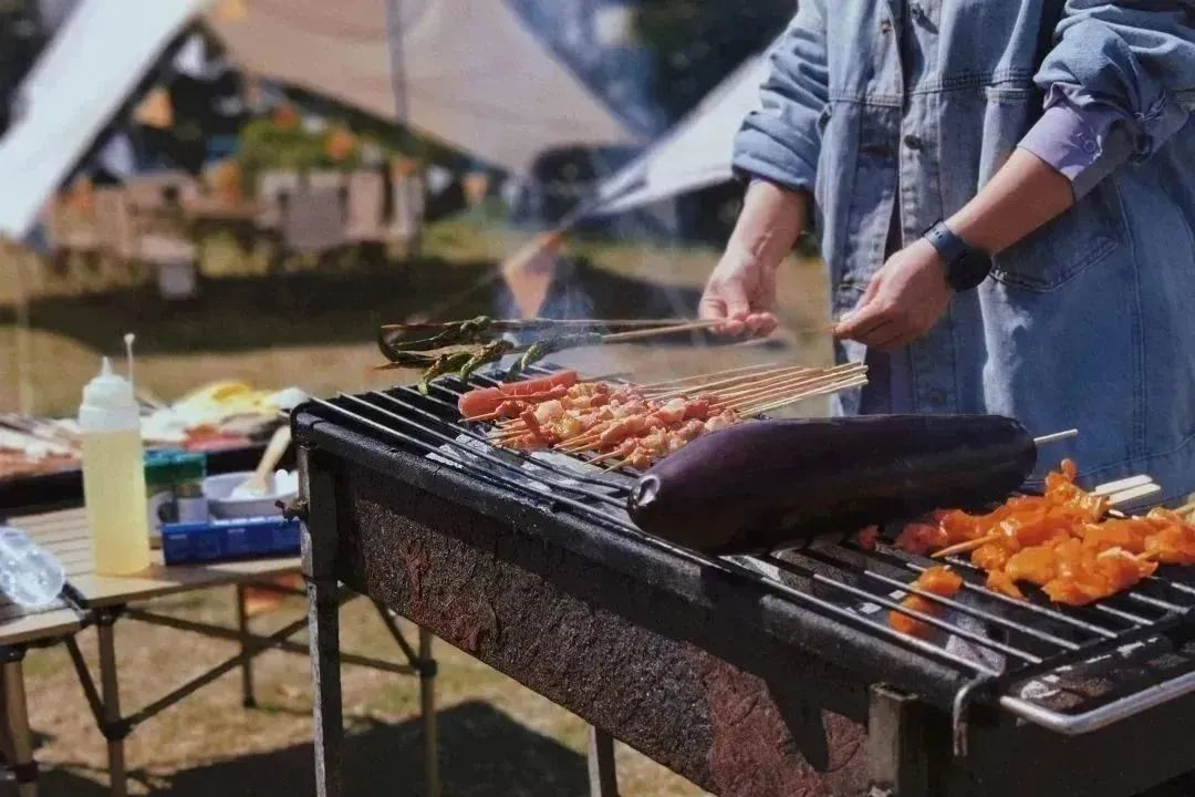 看过来，这里有最适合企业的团建/会议订制方案！,团建,会议定制